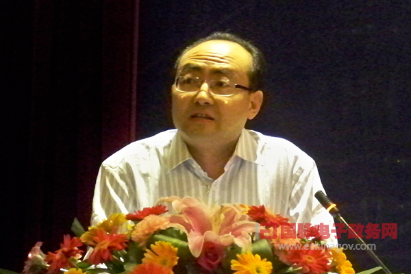 華文剛：城市發(fā)展與國際化密不可分