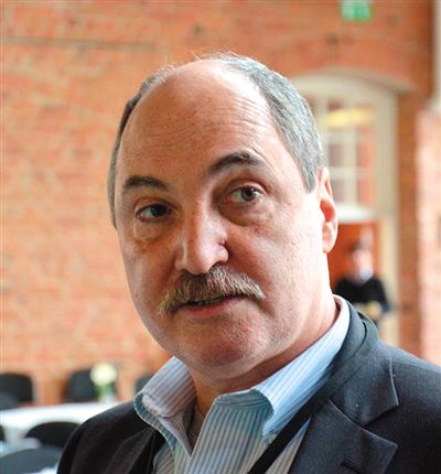 杰姆斯·劉易斯（美國戰(zhàn)略和國際研究中心（CSIS）戰(zhàn)略技術(shù)項(xiàng)目主任，高級(jí)研究員）