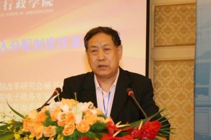 國(guó)家信息化專家咨詢委員會(huì)委員、國(guó)家行政學(xué)院教授 汪玉凱