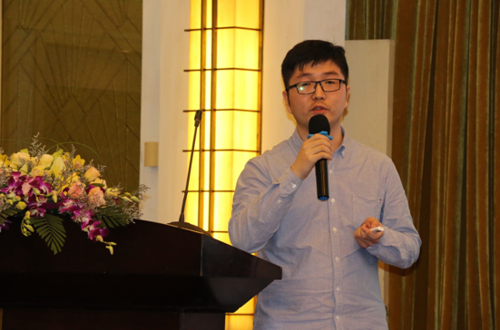 營(yíng)商環(huán)境評(píng)價(jià)中心副主任梁吉昌