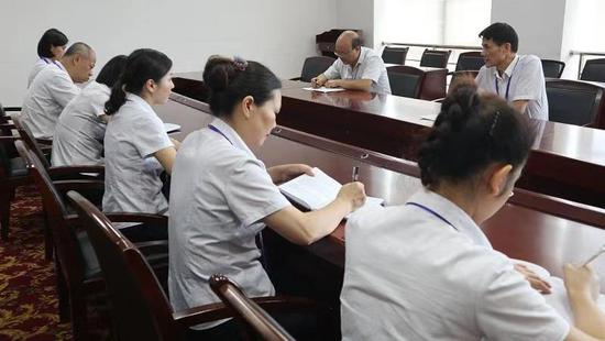 長(zhǎng)沙市住房公積金管理中心岳麓區(qū)管理部月度工作講評(píng)會(huì)