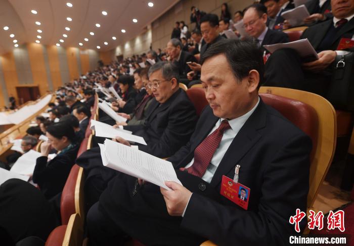 圖為浙江省十三屆人大三次會議現(xiàn)場?！⊥鮿?攝