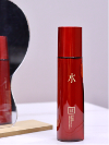 踐行精準純凈護膚理念，三草兩木紅晶水給你水潤彈嫩好肌膚