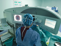 寒假摘鏡總動(dòng)員｜不是魔法！科學(xué)了解近視手術(shù)中的“加法”和“減法”