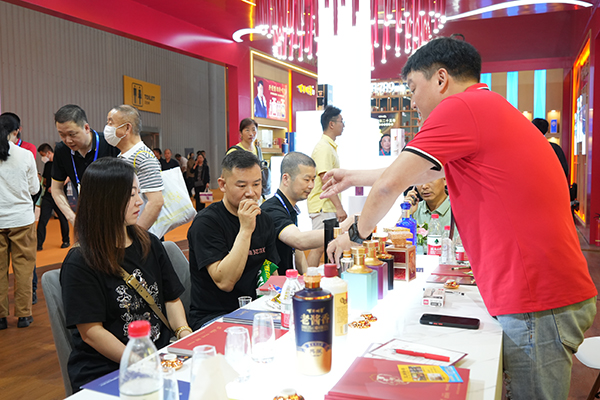 1681721357460533.jpg da28f072e8872c3964a60dfde10ef1e.jpg