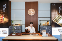 為世界敬獻(xiàn)獨(dú)特茶香，杜國楹的小罐茶攜年跡弘揚(yáng)中華茶文化