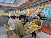 炊小煲一人食，有菜有飯還有湯，經(jīng)濟(jì)實(shí)惠，好吃不貴！