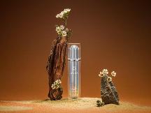 無懼歲月，重煥光彩丨奕昀謐齡精華露還原自然好肌膚