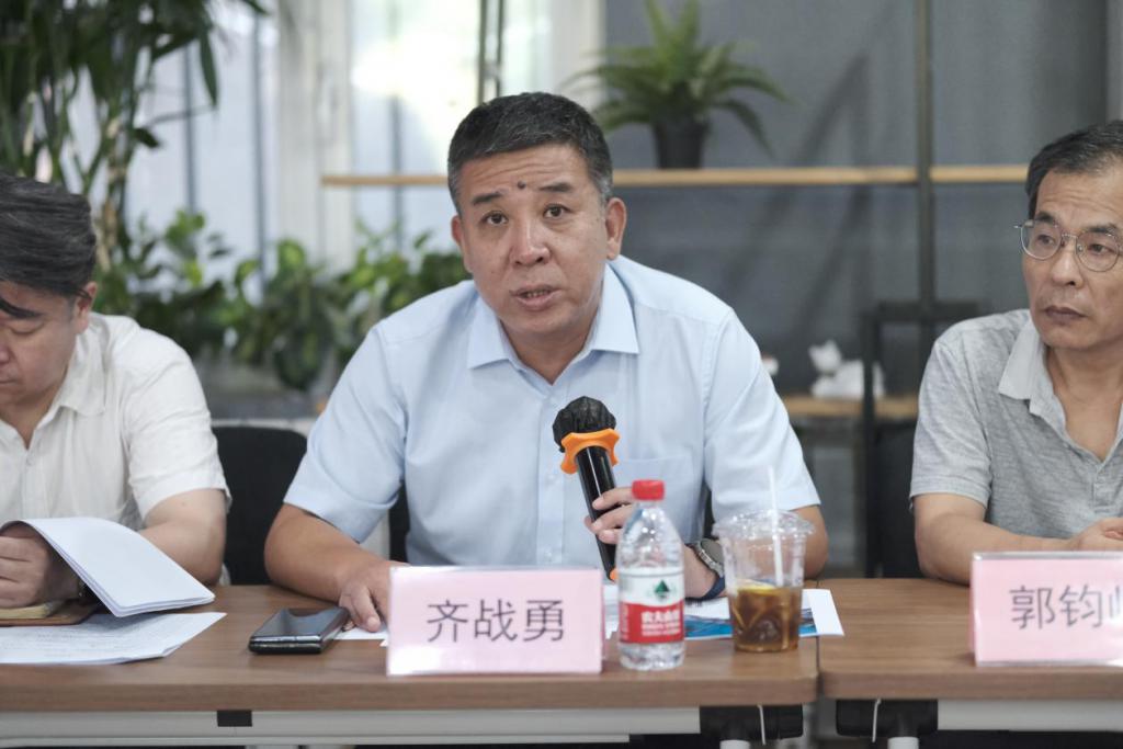 “發(fā)現(xiàn)北京新經(jīng)濟(jì)增長點——集成電路設(shè)計產(chǎn)業(yè)”專題研討會在京舉辦