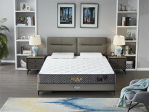 中老年人睡不好，用東寶床墊改善睡眠質(zhì)量