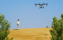 億利資源集團(tuán)無(wú)人機(jī)飛播技術(shù) 沙漠治理的新利器