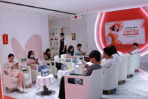 夏日變美季熱度高漲 韓妃等機(jī)構(gòu)周年慶開啟 “內(nèi)卷” 模式
